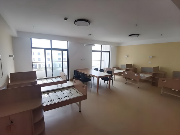 明星梦可以有，但不能是因为不想上学