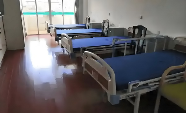 《西游记》里的穿帮镜头，每个都笑到胃痛，看来当年大家都被骗了